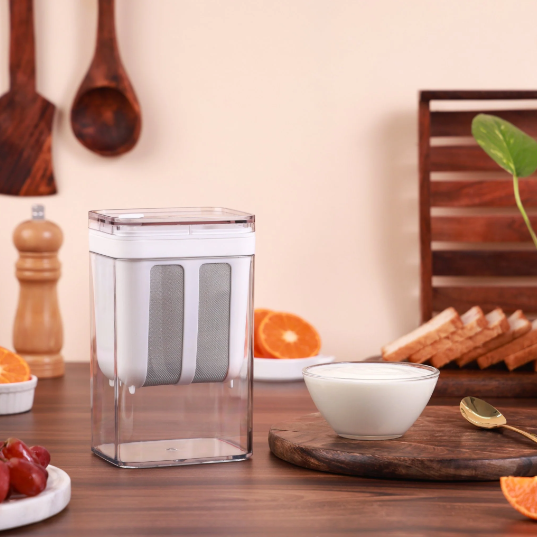 Hung Curd Strainer Box | Curd Maker and Greek Yogurt Maker - 1100ml Fine Mesh Strainer with Lid | Multifunctional Yoghurt Filter | Curd Maker for Home | Whey Separator